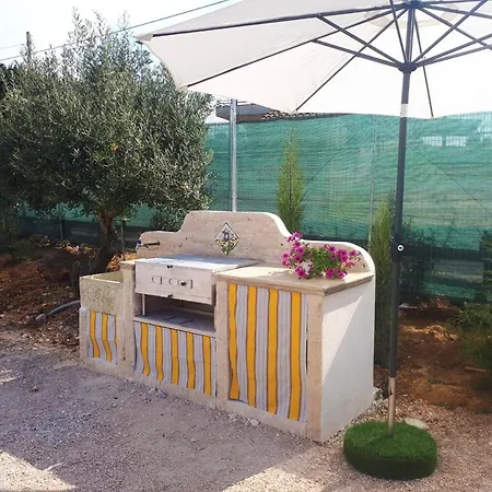 Spacious With Sea And Mountain Views In Villa