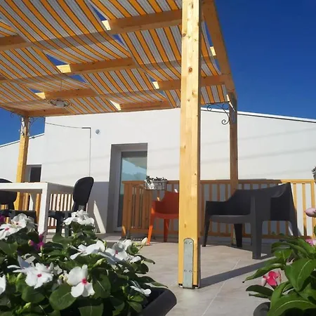 Вилла Spacious With Sea And Mountain Views In