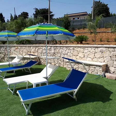 Spacious With Sea And Mountain Views In