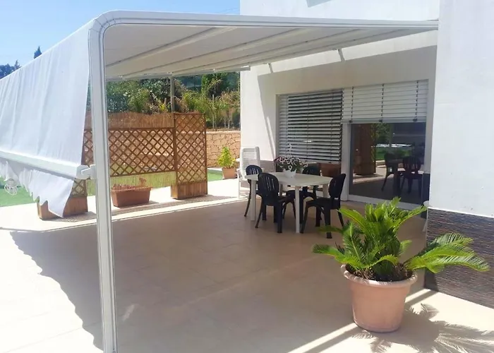 Spacious With Sea And Mountain Views In *