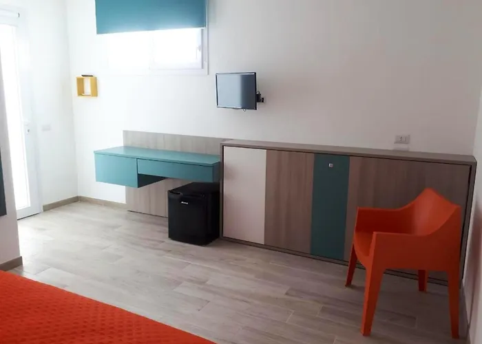 Spacious With Sea And Mountain Views In *